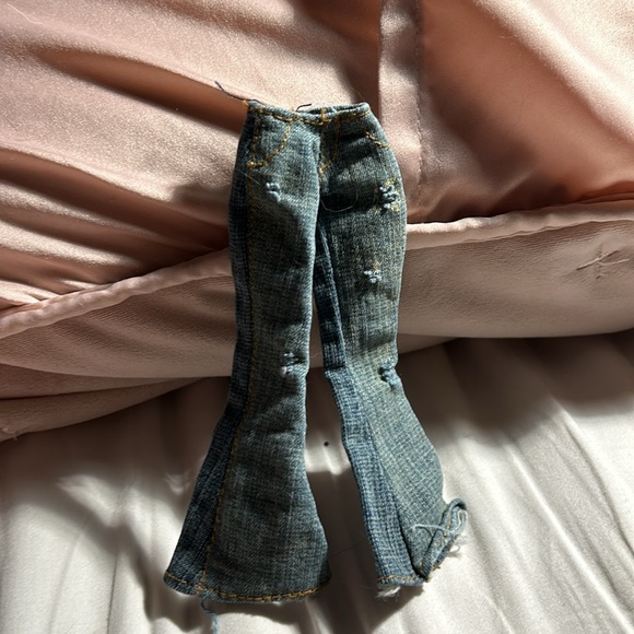 Bratz Doll Clothes. - Picture 8 of 9